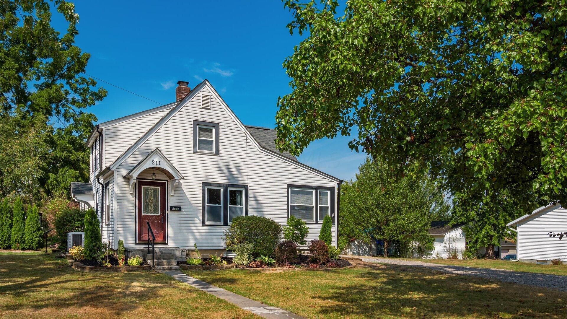 Photo 4 of 57 of 211 Brown Street house