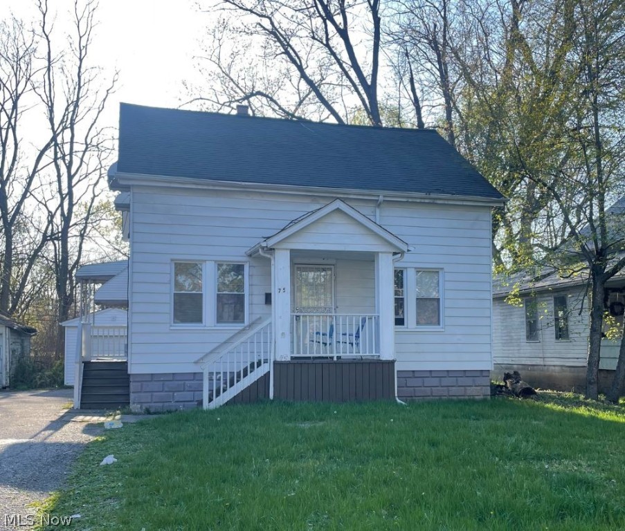 Photo 2 of 16 of 75 Dewhurst Avenue house