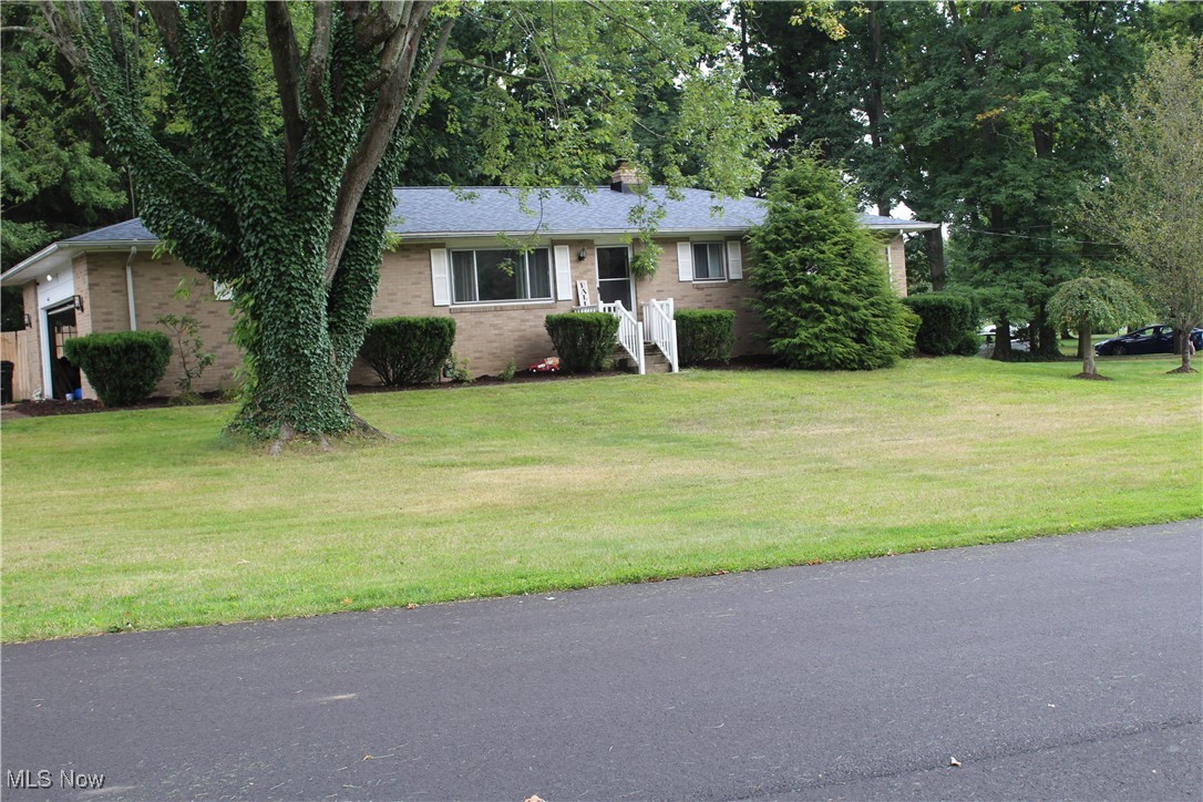 Photo 2 of 39 of 7540 Marelis Avenue NE house