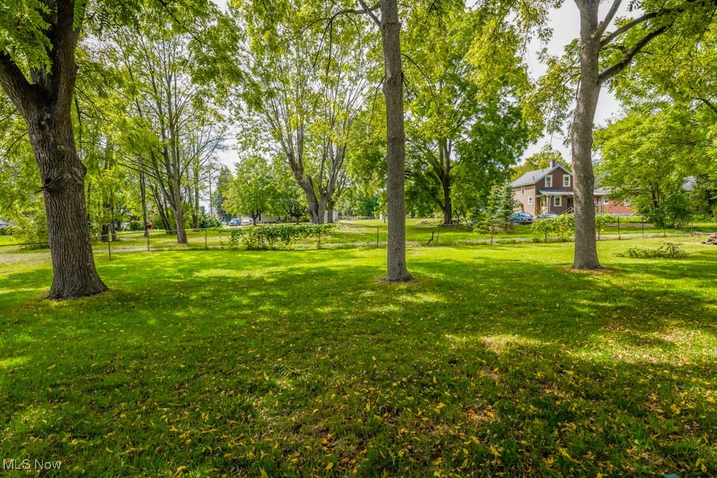 Photo 31 of 41 of 1617 Sandwith Avenue SW house