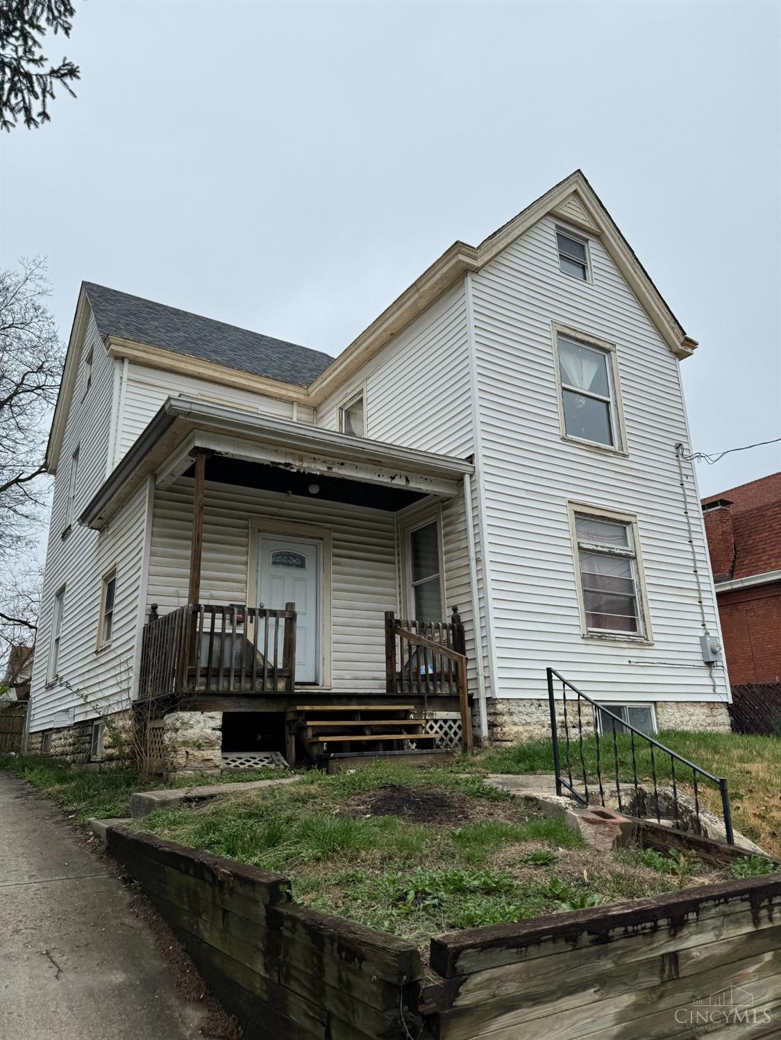 Photo 1 of 10 of 1235 Gilsey Avenue house