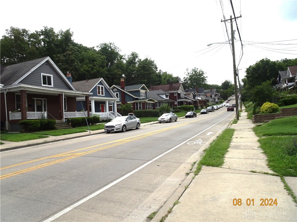 Photo 9 of 9 of 119 Woolper Avenue house