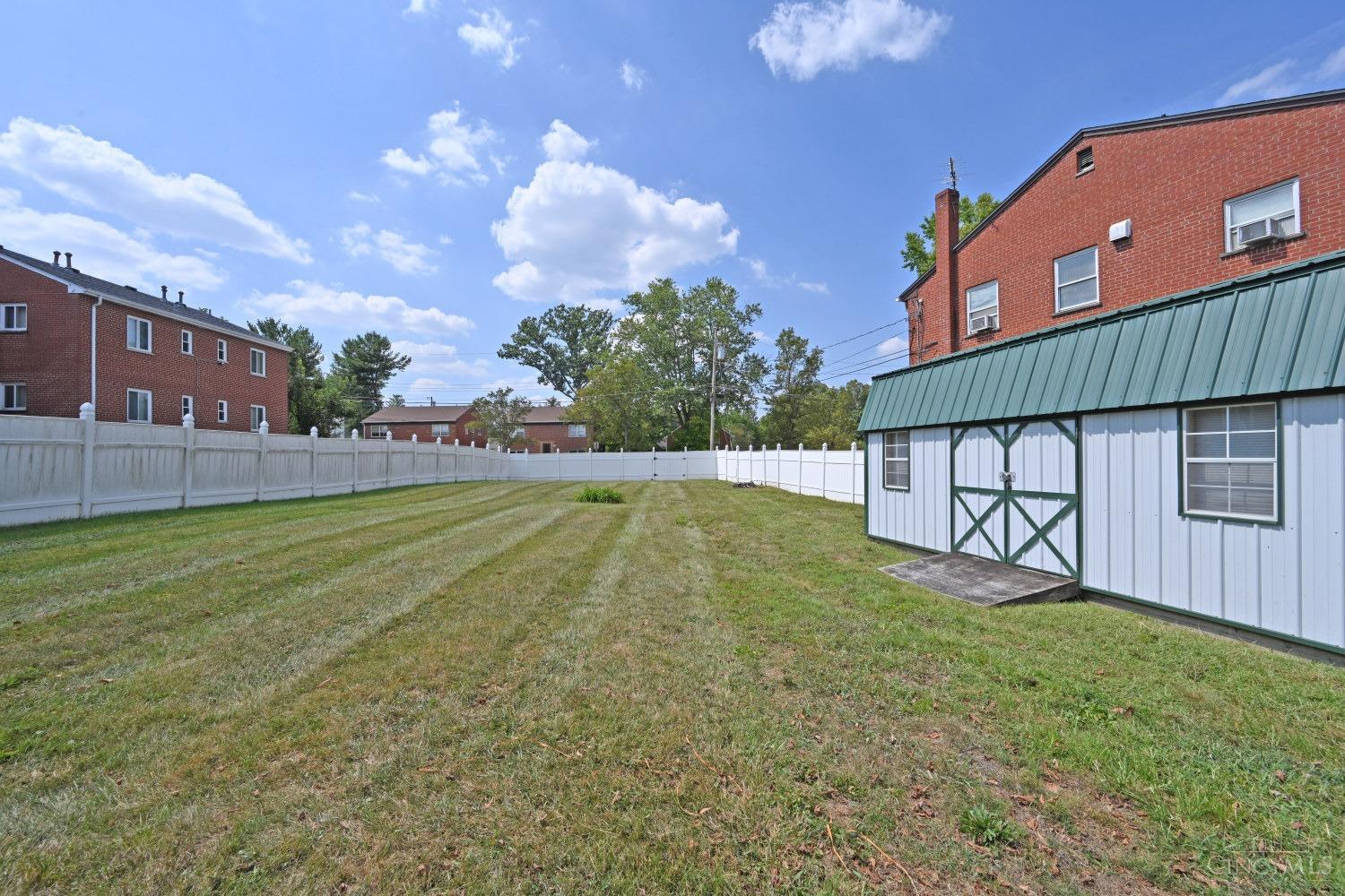 Photo 2 of 13 of 1508 Beth Lane multi-family property