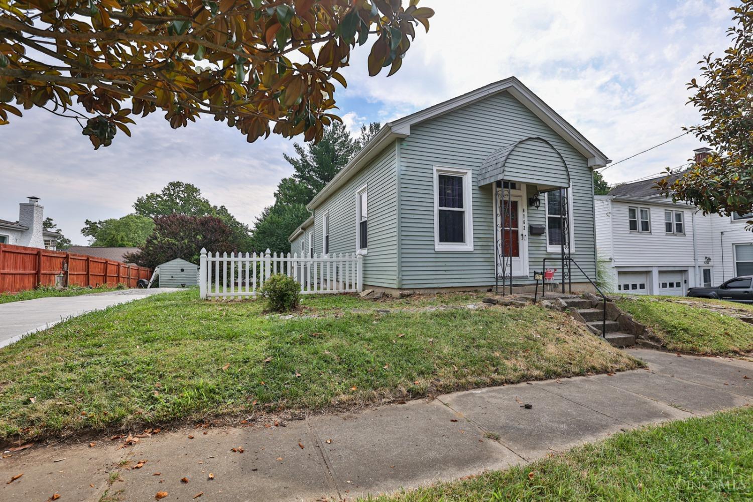 Photo 1 of 35 of 6762 Parkland Avenue house