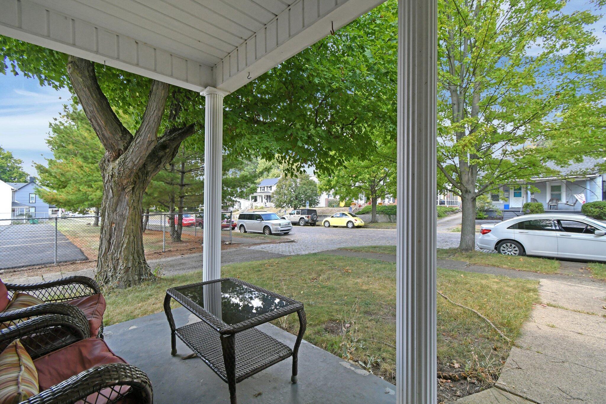 Photo 8 of 39 of 439 E Franklin Street house