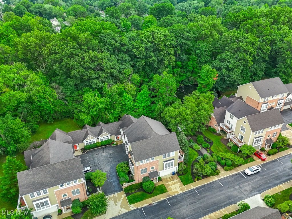 Photo 7 of 42 of 1507 Huntington Lane townhome