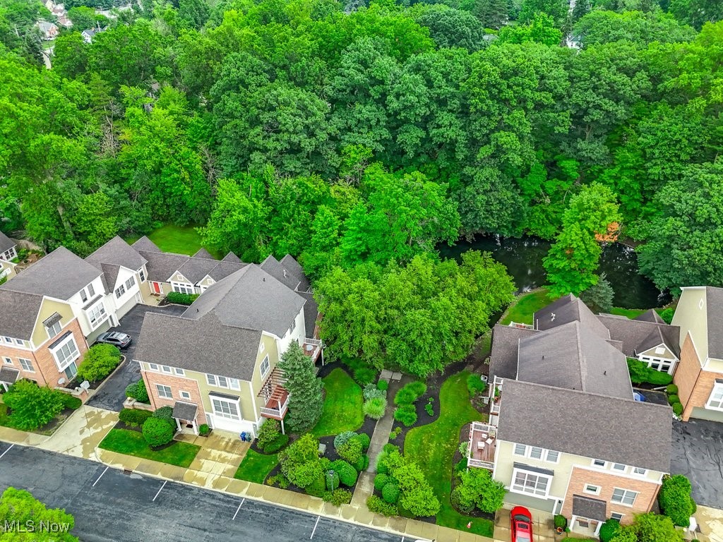 Photo 8 of 42 of 1507 Huntington Lane townhome