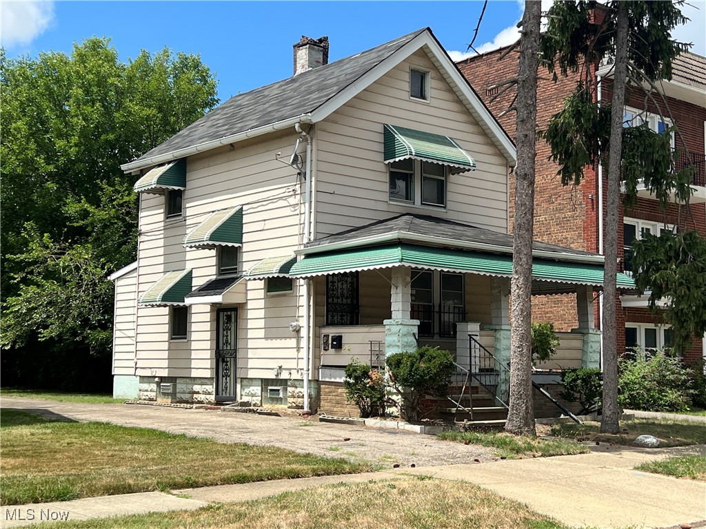 Photo 1 of 17 of 3308 E 149th Street house