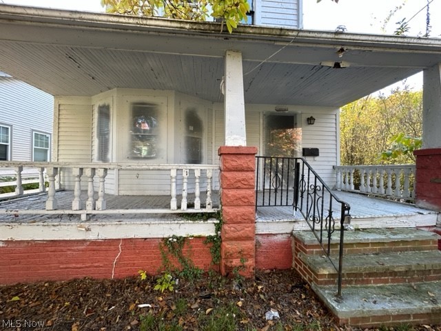 Photo 18 of 19 of 13602 Othello Avenue house