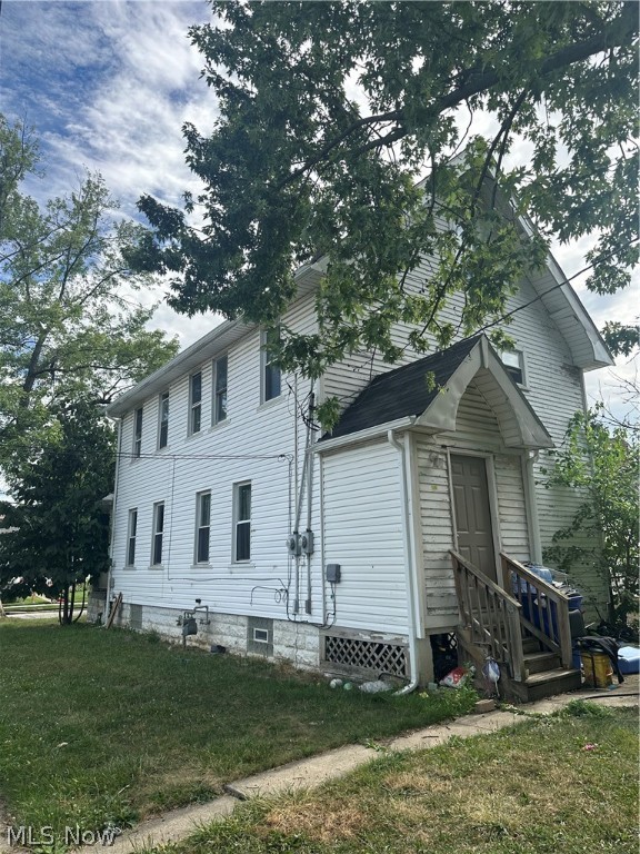 Photo 5 of 5 of 13404 Astor Avenue house