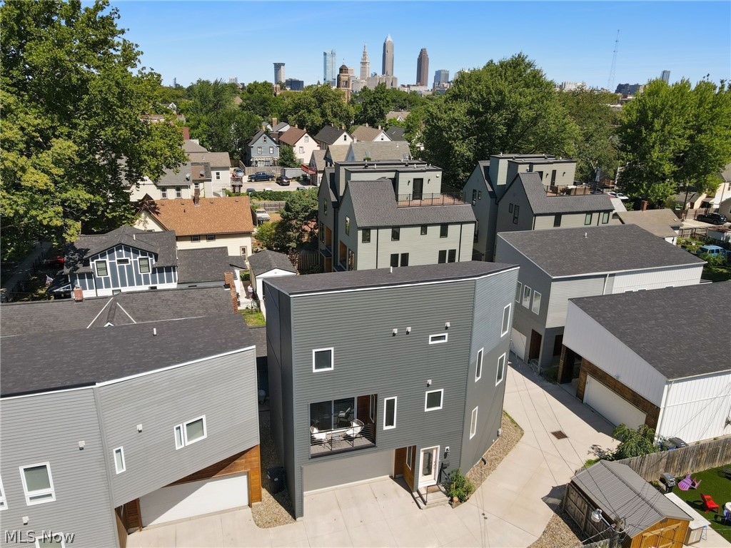 Photo 2 of 42 of 2475 Tremont Avenue townhome