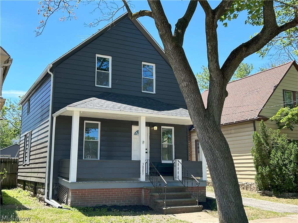 Photo 2 of 44 of 3003 Tate Avenue house