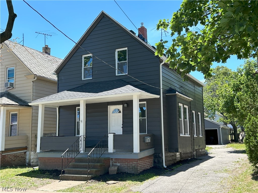 Photo 4 of 44 of 3003 Tate Avenue house