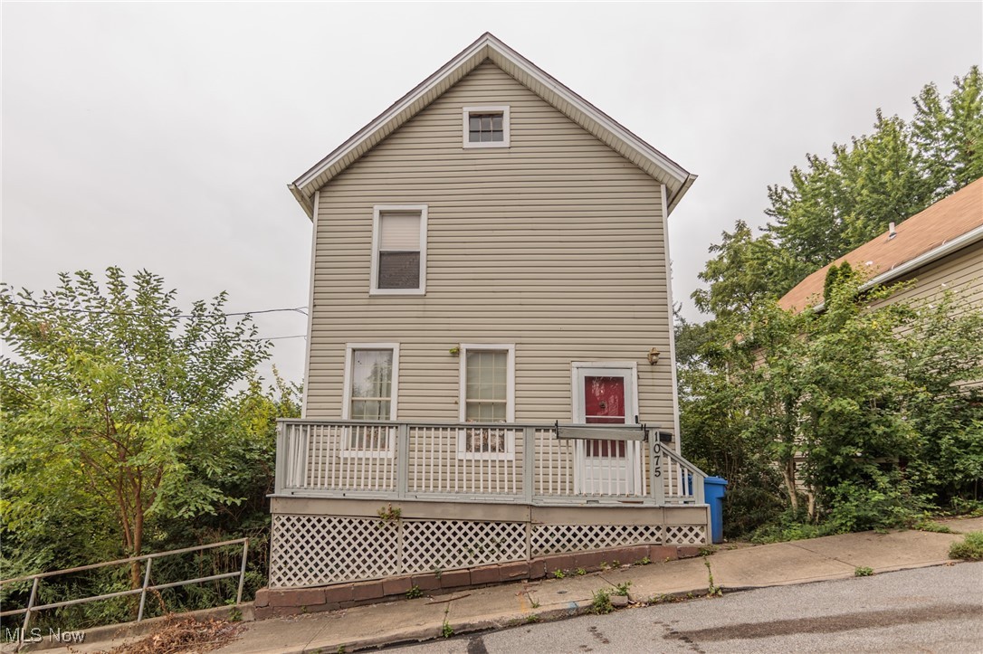 Photo 1 of 31 of 1075 Holmden Avenue house