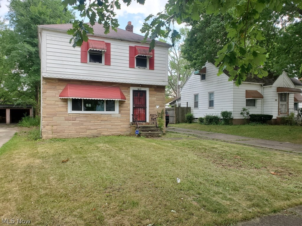 Photo 1 of 24 of 3819 Lee Heights Boulevard house