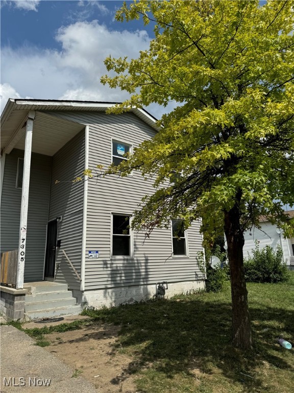 Photo 9 of 24 of 7305 Carson Avenue house