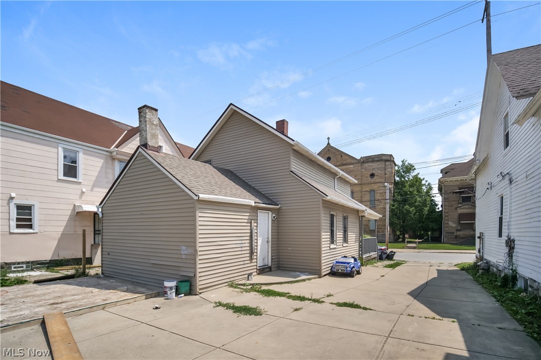 Photo 25 of 25 of 3178 W 41st Street house