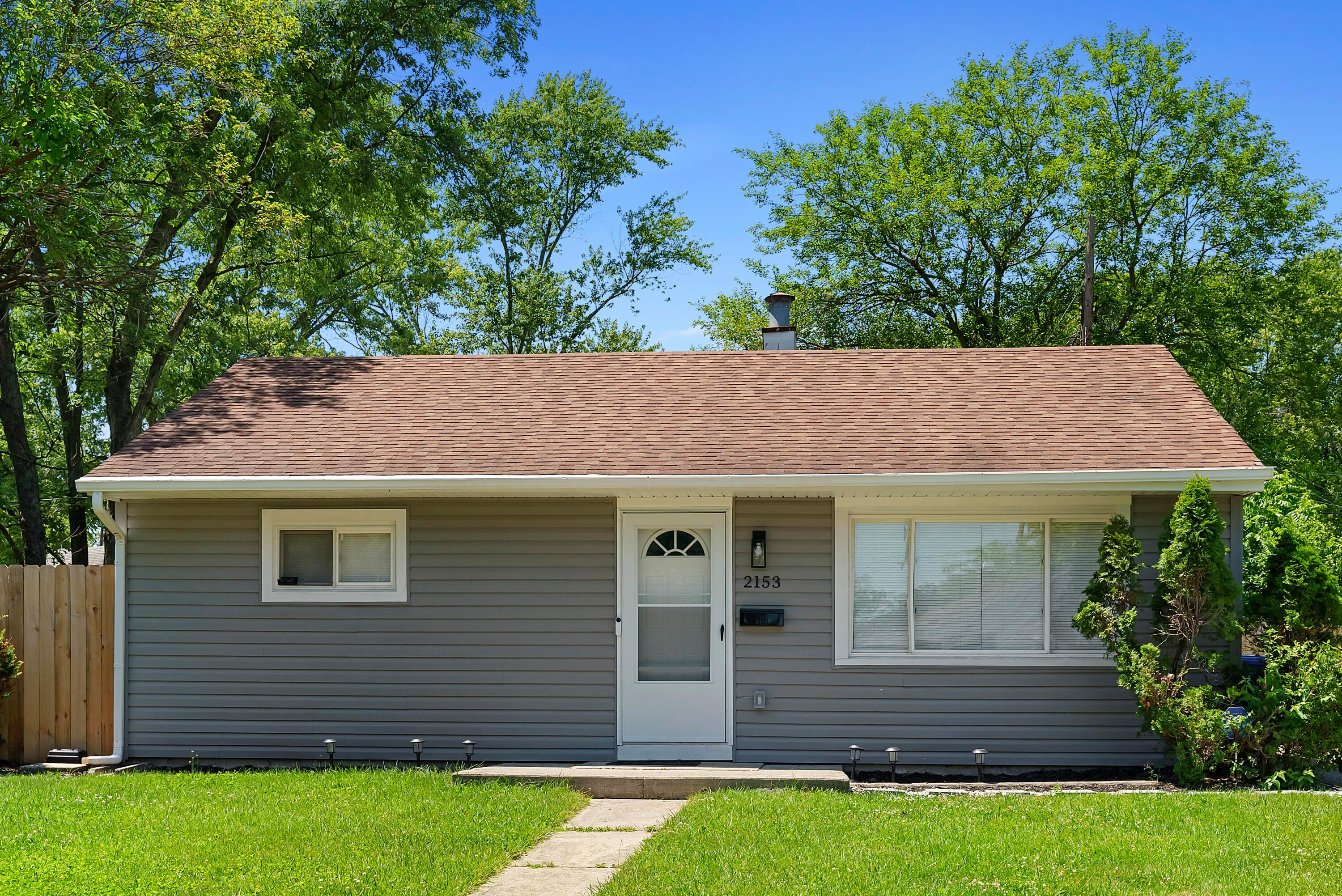 Photo 1 of 27 of 2153 Dawnlight Avenue house