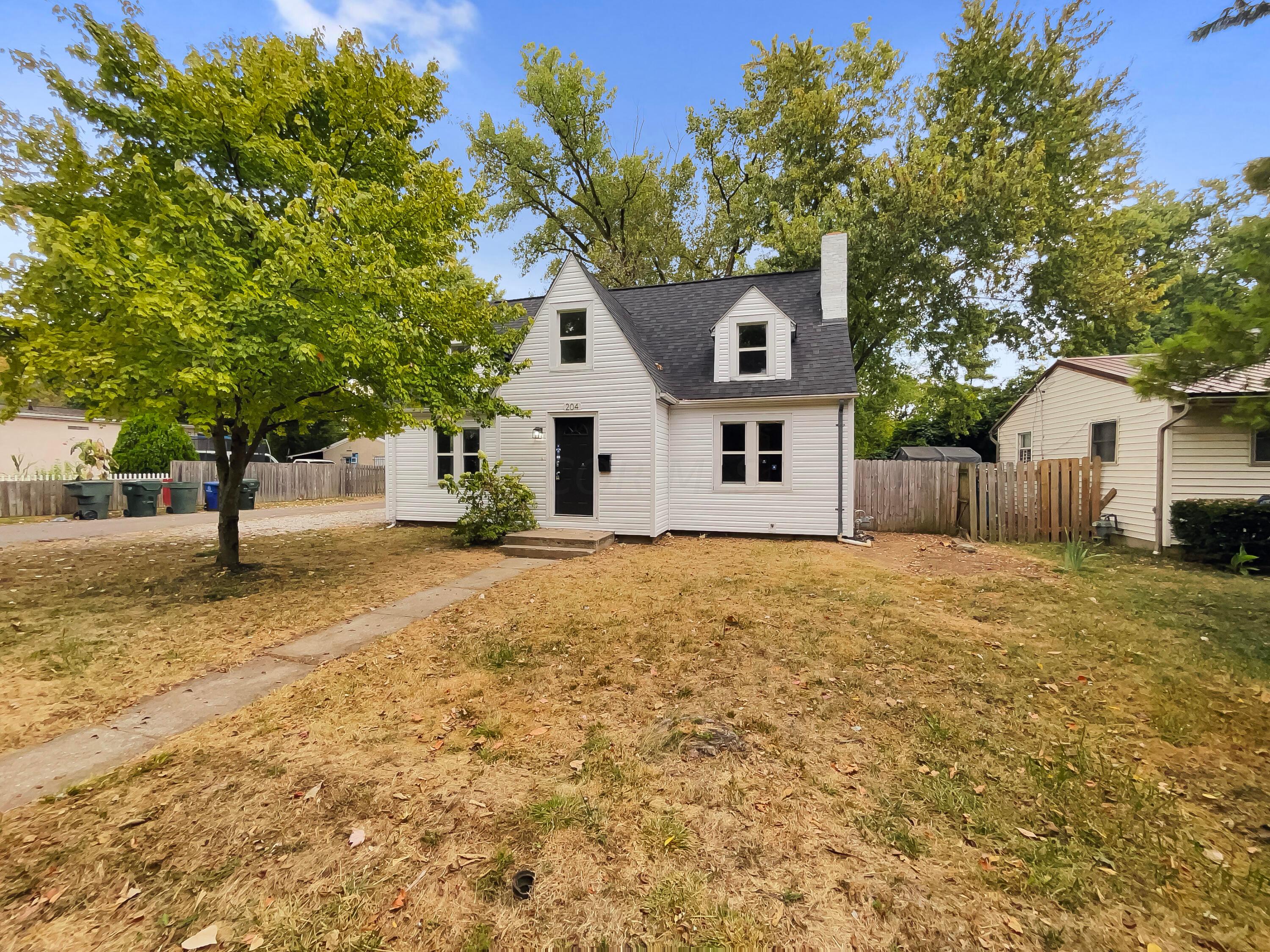 Photo 1 of 17 of 204 N Southampton Avenue house