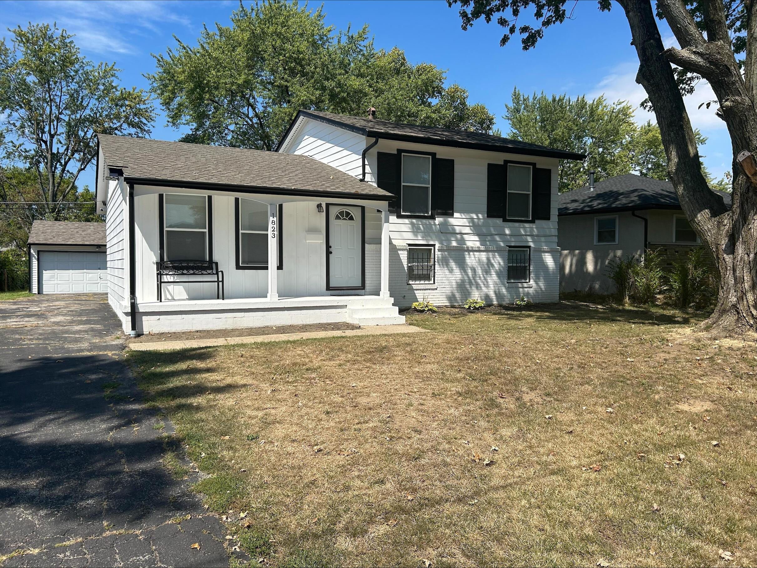 Photo 1 of 16 of 1823 Berkeley Road house