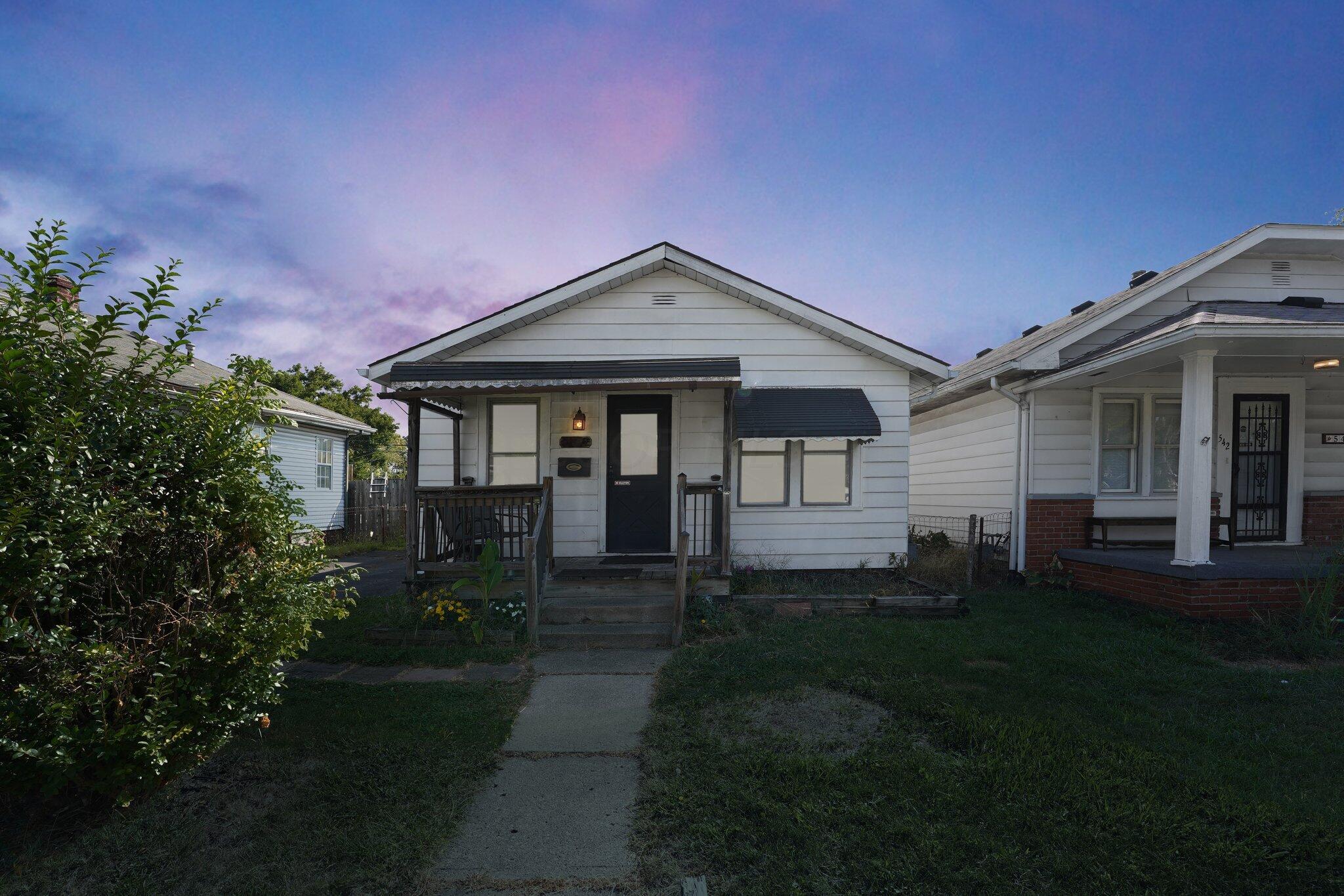 Photo 1 of 26 of 538 S Wheatland Avenue house