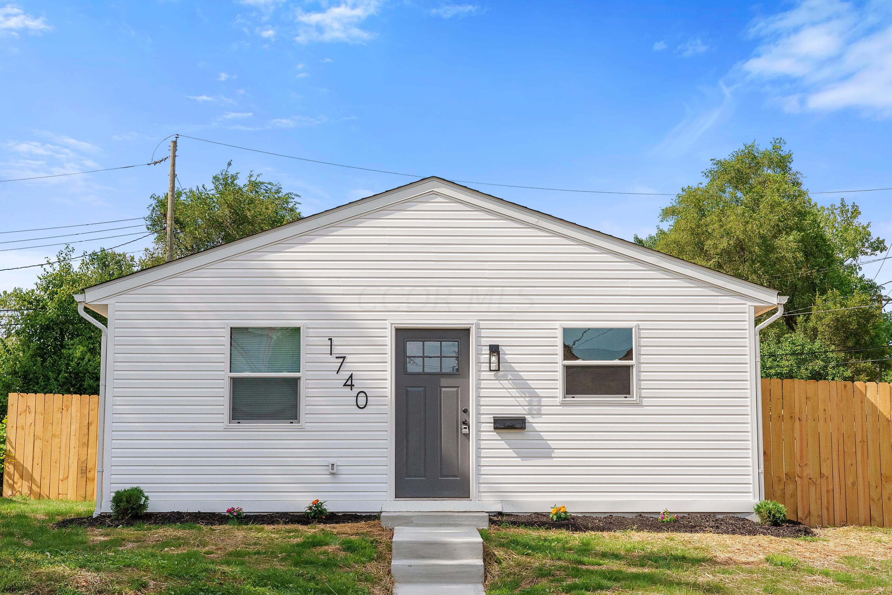 Photo 1 of 28 of 1740 Cordell Avenue house