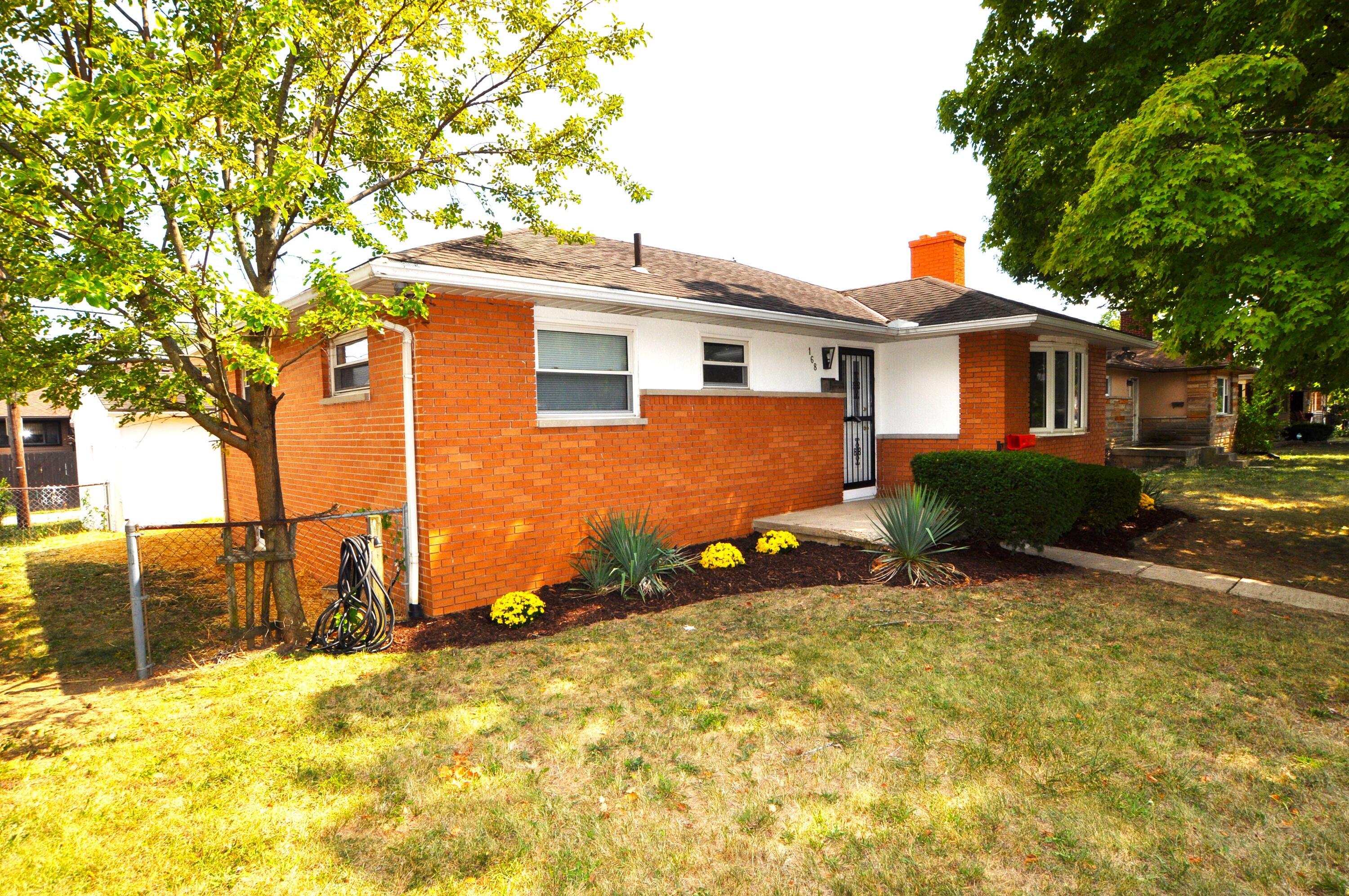 Photo 2 of 18 of 168 Postle Boulevard house