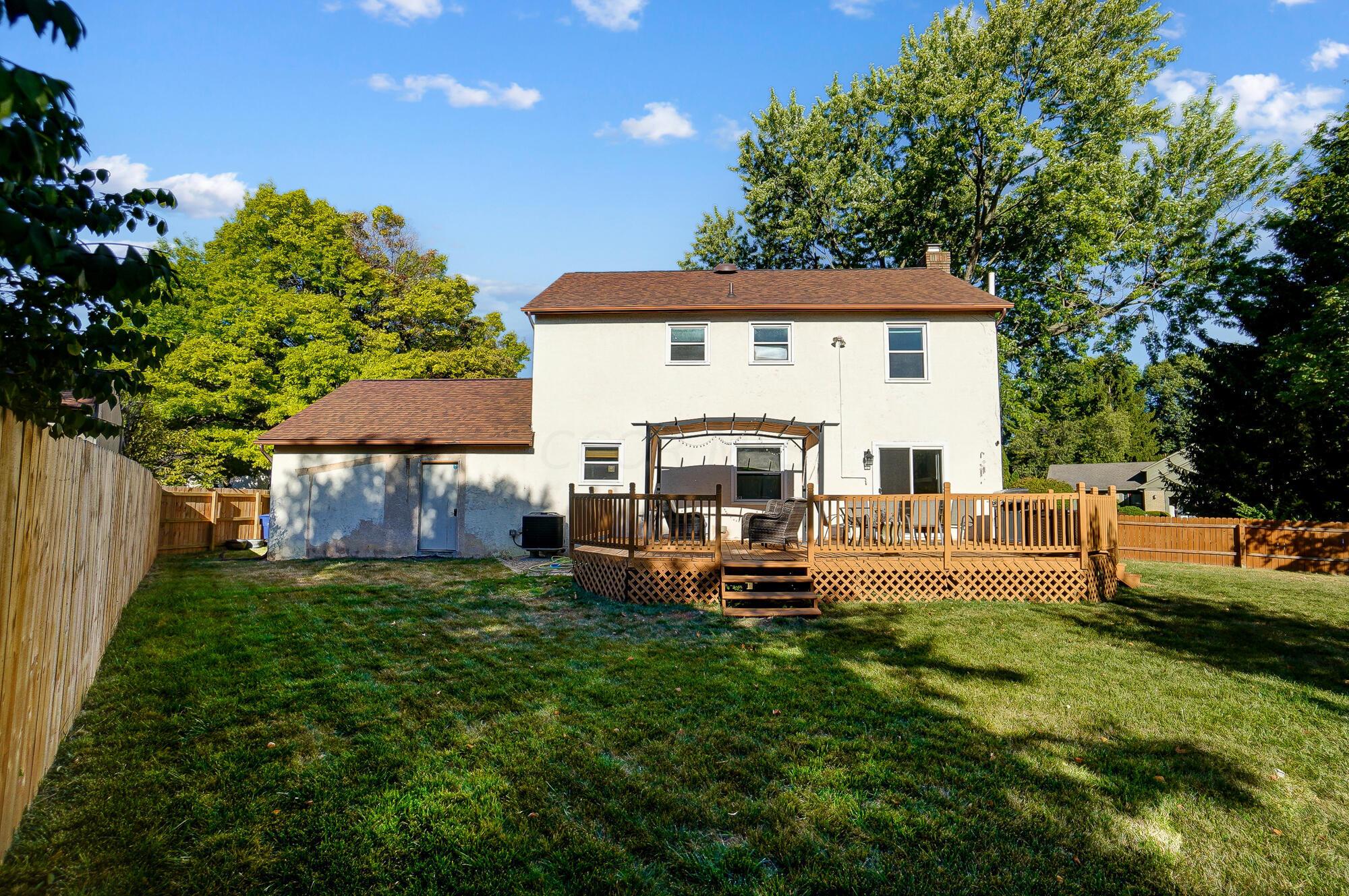 Photo 41 of 43 of 2059 Sawbury Boulevard house