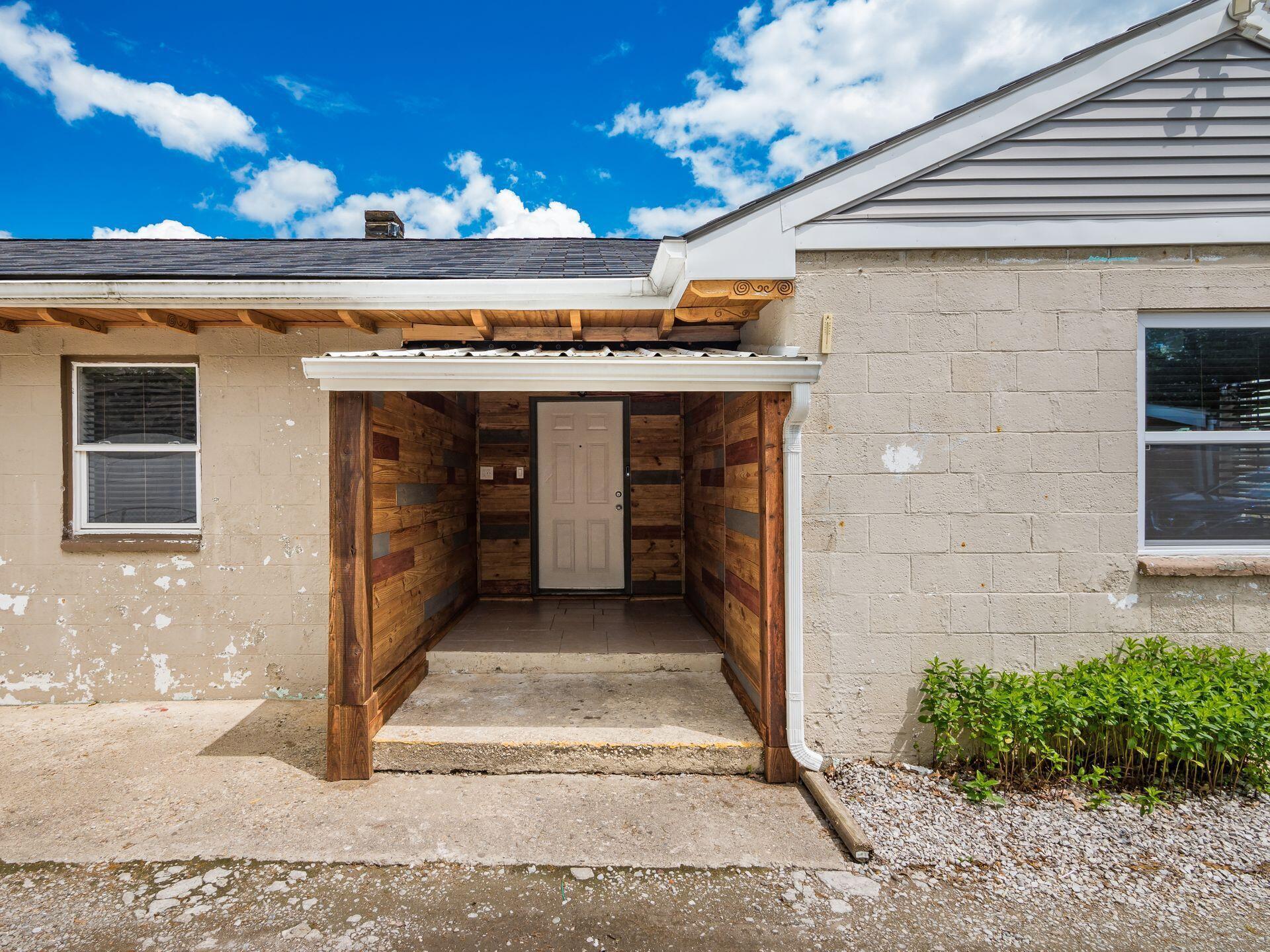 Photo 6 of 33 of 1266 Faber Avenue house