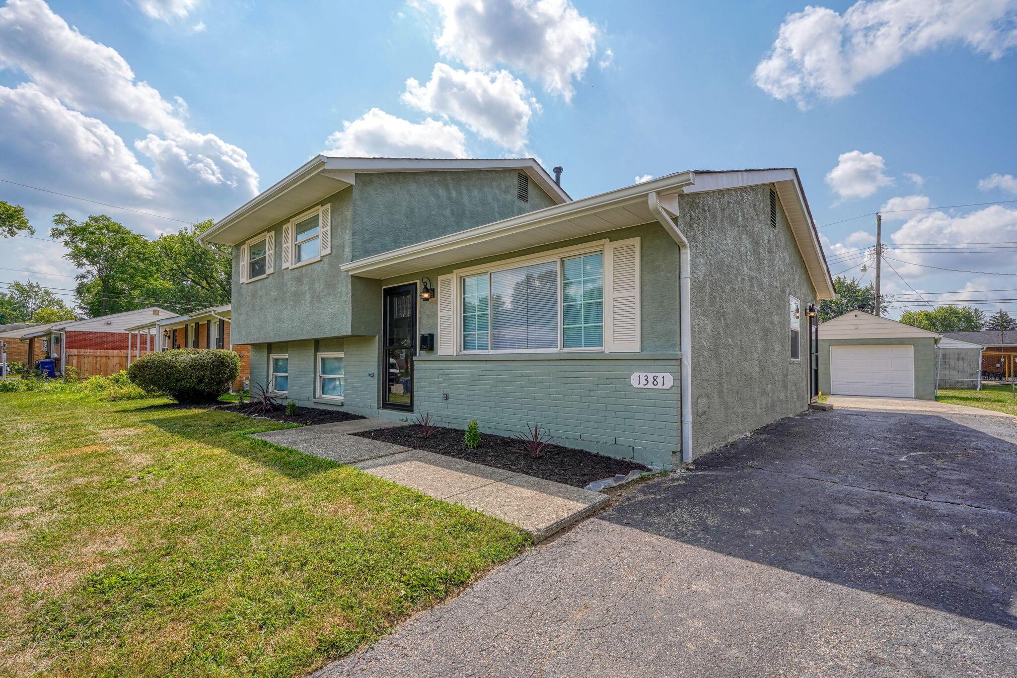 Photo 6 of 25 of 1381 Benvue Drive house