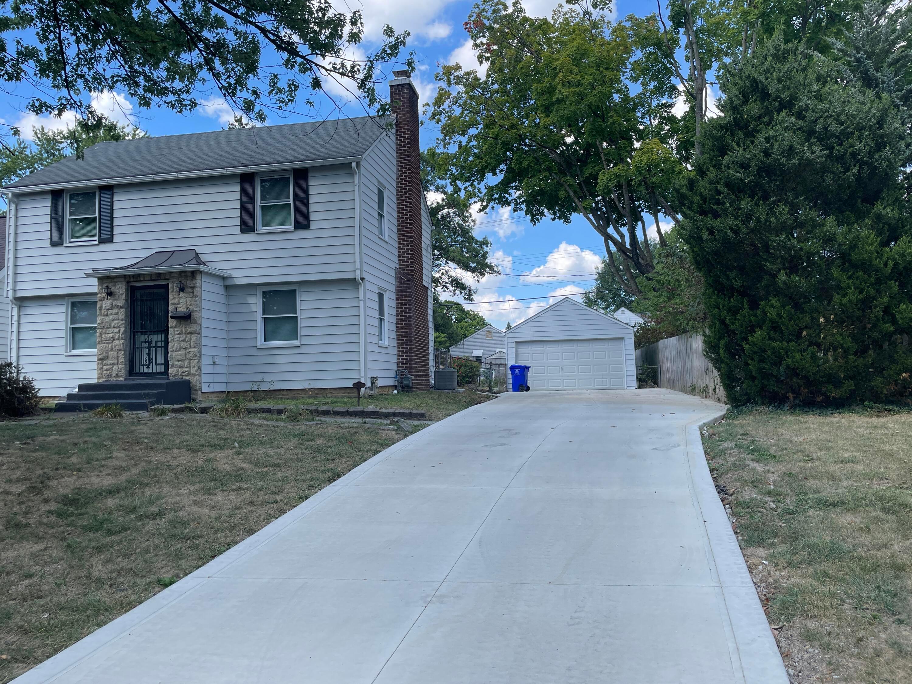 Photo 1 of 12 of 252 E Beechwold Boulevard house