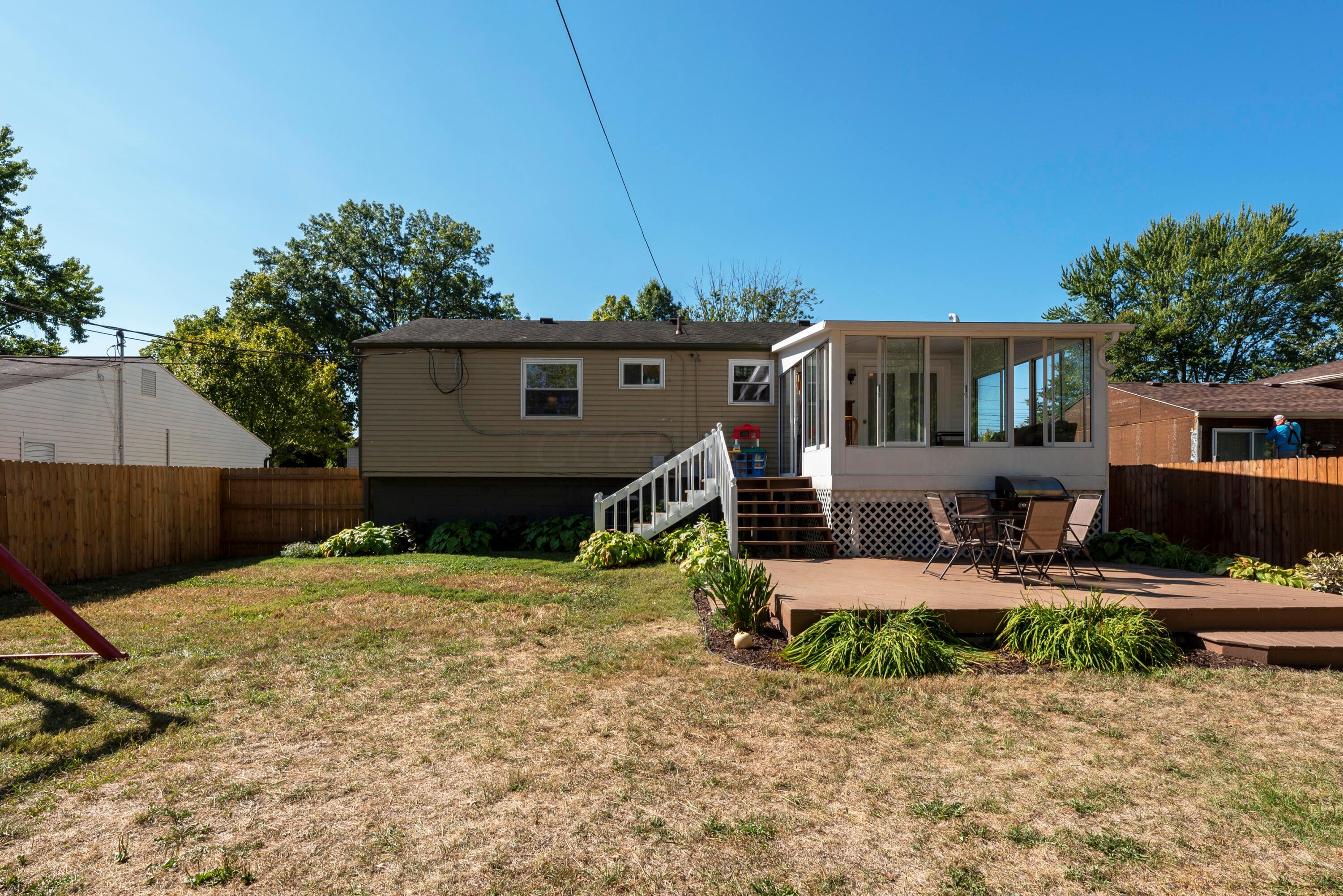 Photo 37 of 41 of 2216 Kilbourne Avenue house