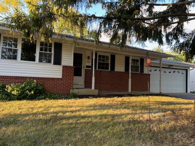 Photo 2 of 22 of 908 Maurine Drive house