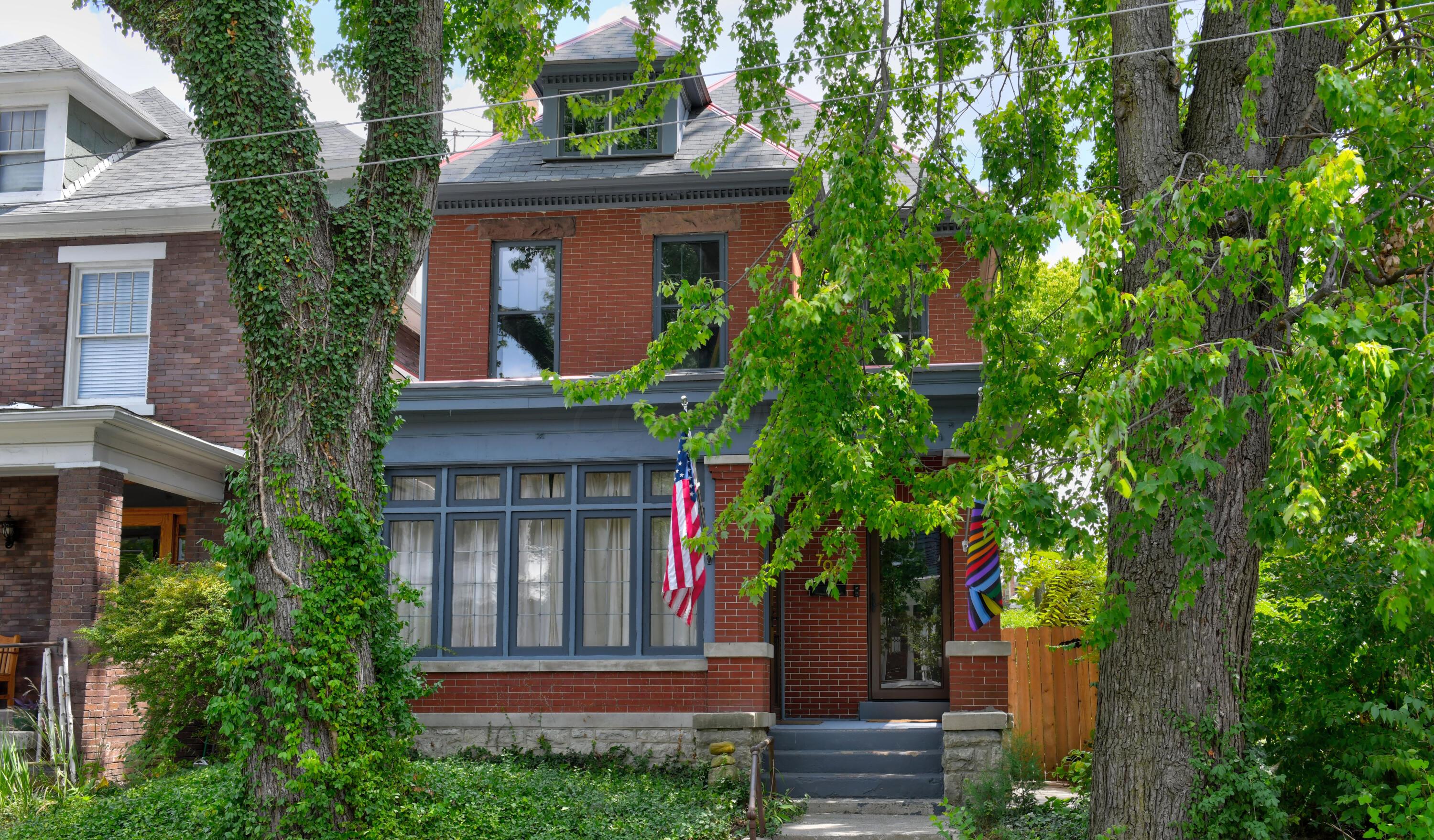 Photo 1 of 4 of 708 Oakwood Avenue house