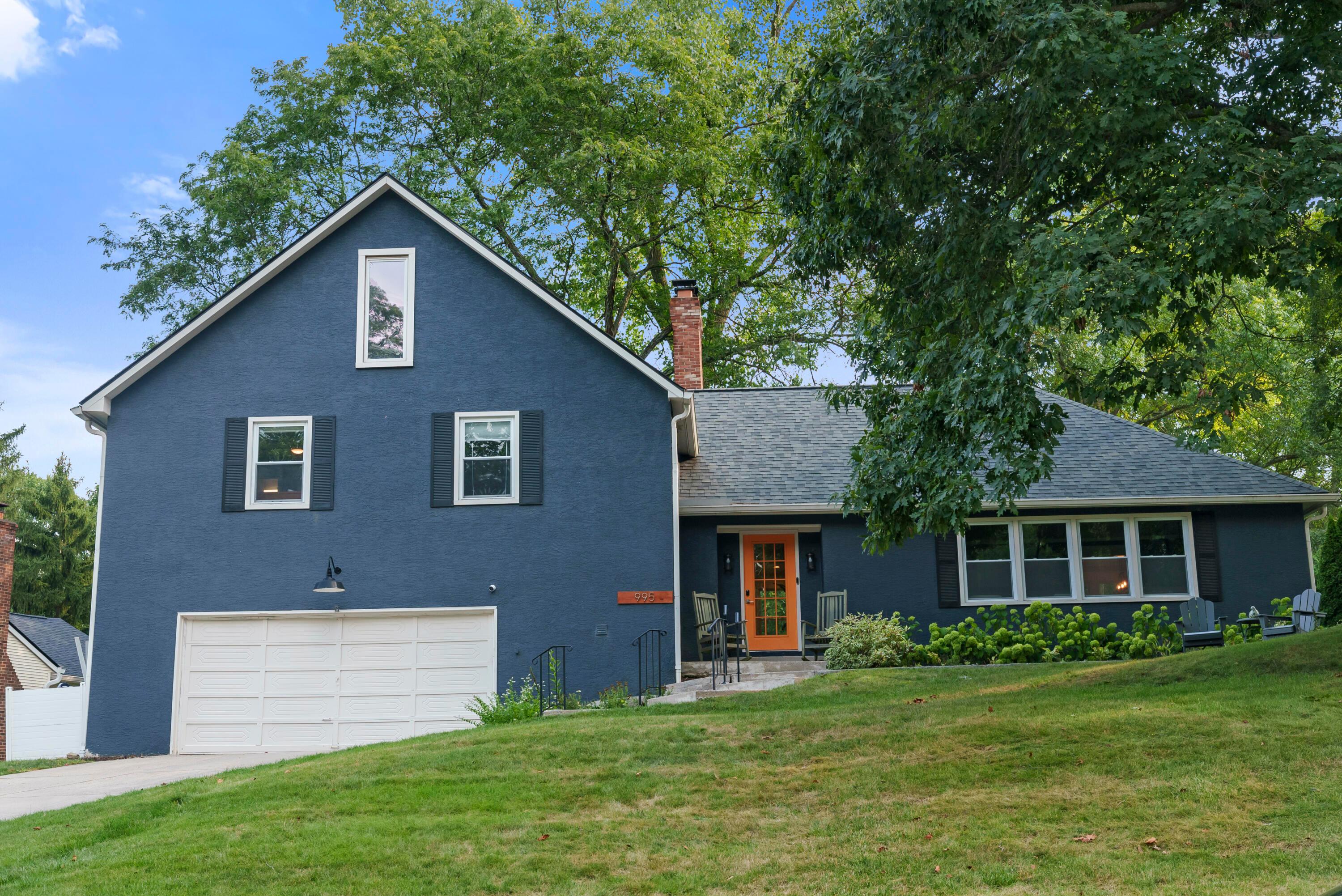 Photo 1 of 36 of 995 Blind Brook Drive house