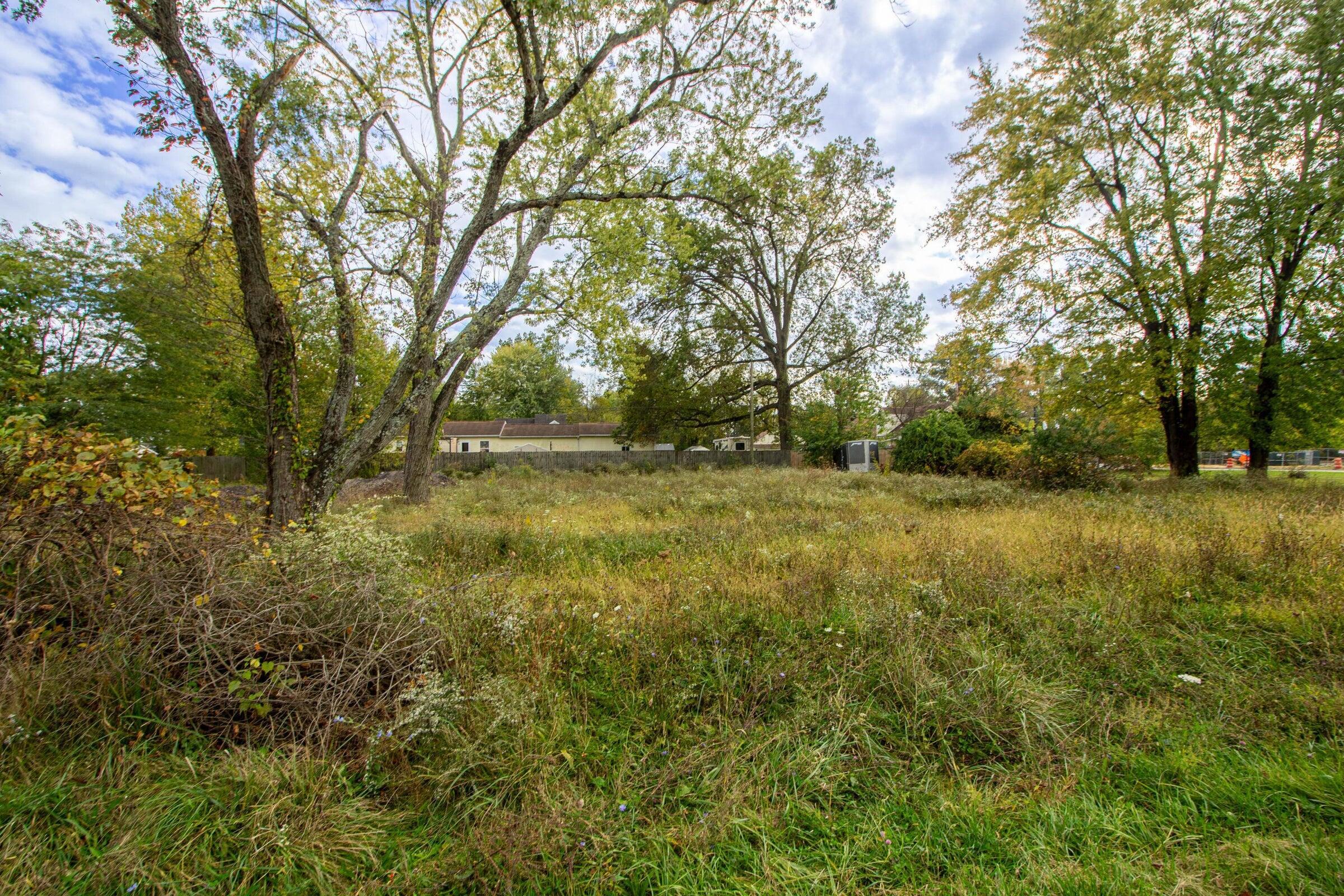 Photo 5 of 14 of 3703 Genessee Avenue land