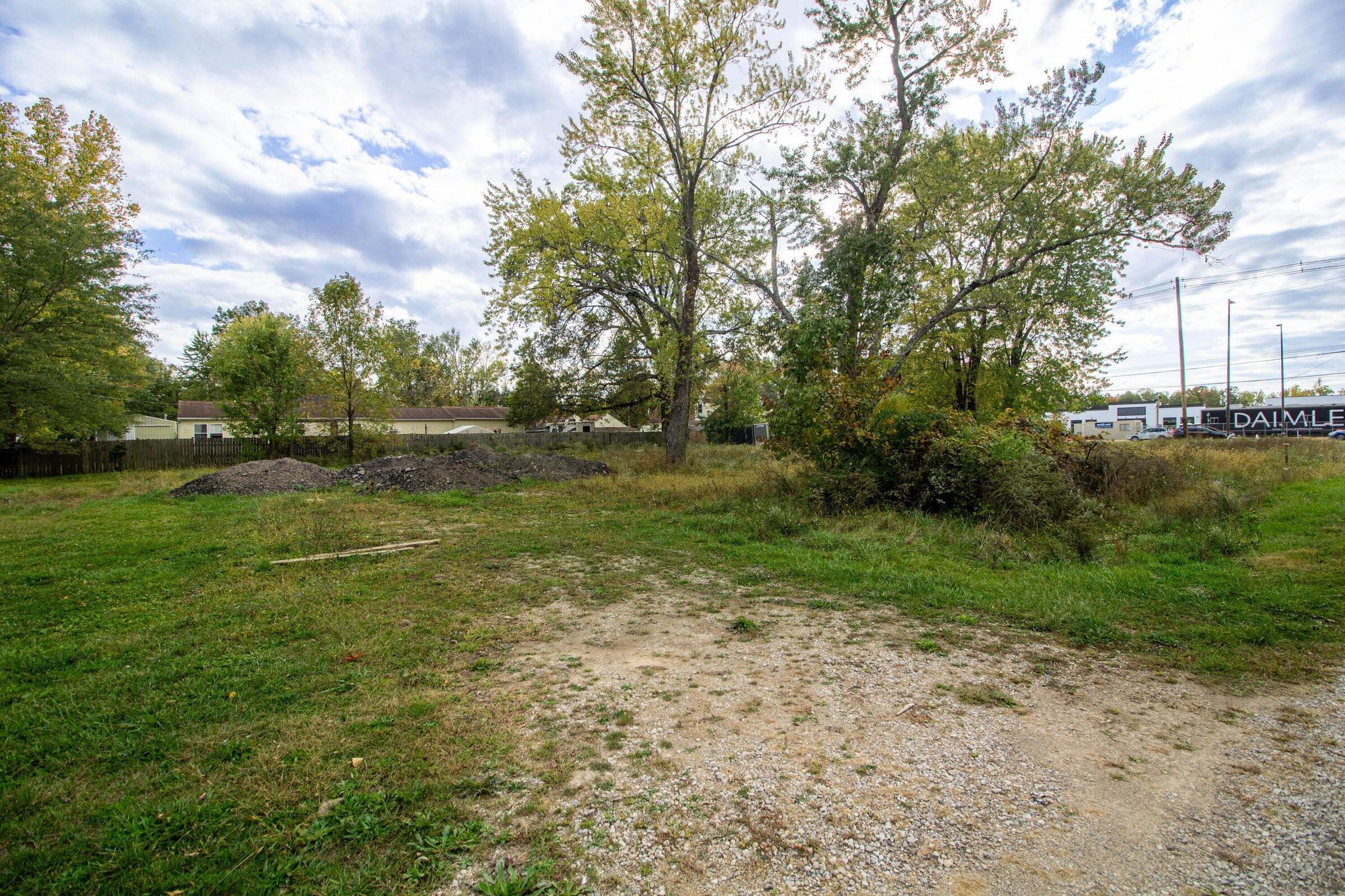 Photo 7 of 14 of 3703 Genessee Avenue land