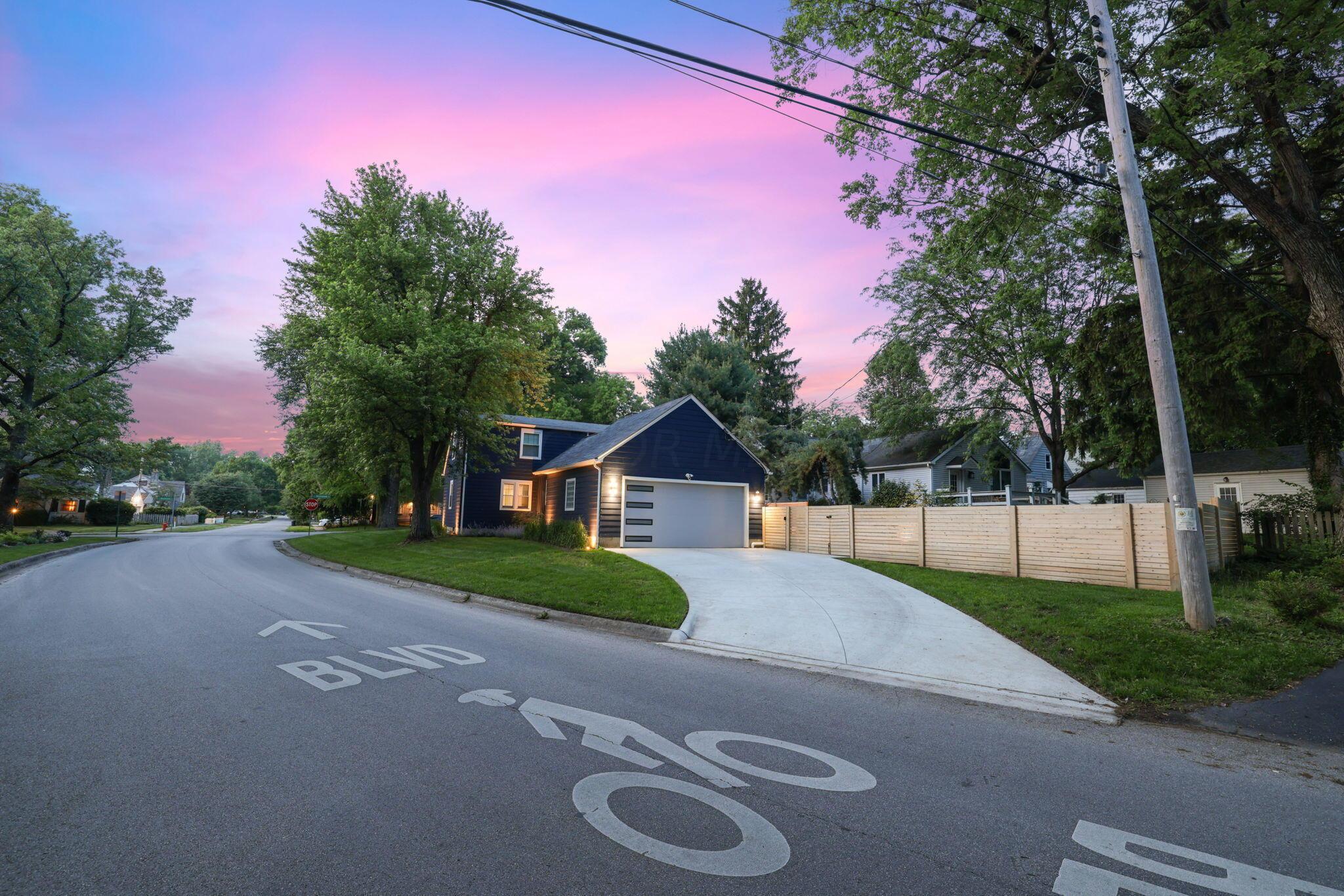 Photo 8 of 42 of 185 W Weisheimer Road house