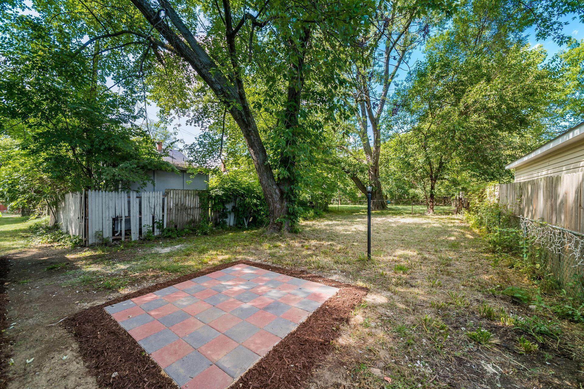 Photo 24 of 29 of 2080 Aberdeen Avenue house