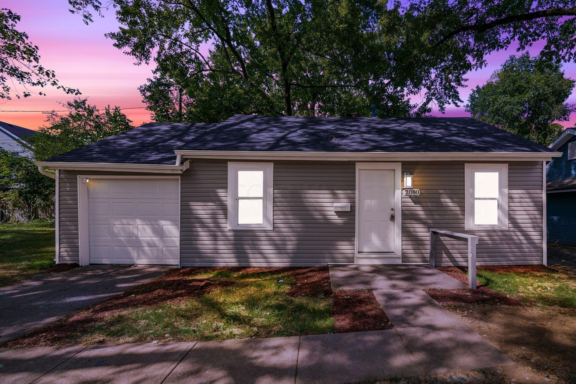 Photo 4 of 29 of 2080 Aberdeen Avenue house