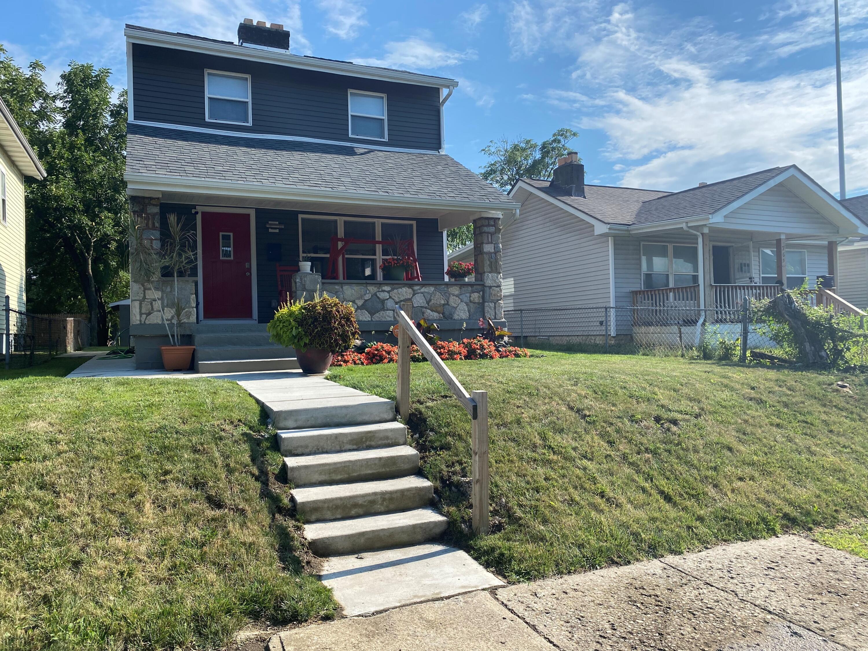 Photo 2 of 19 of 769 E Starr Avenue house