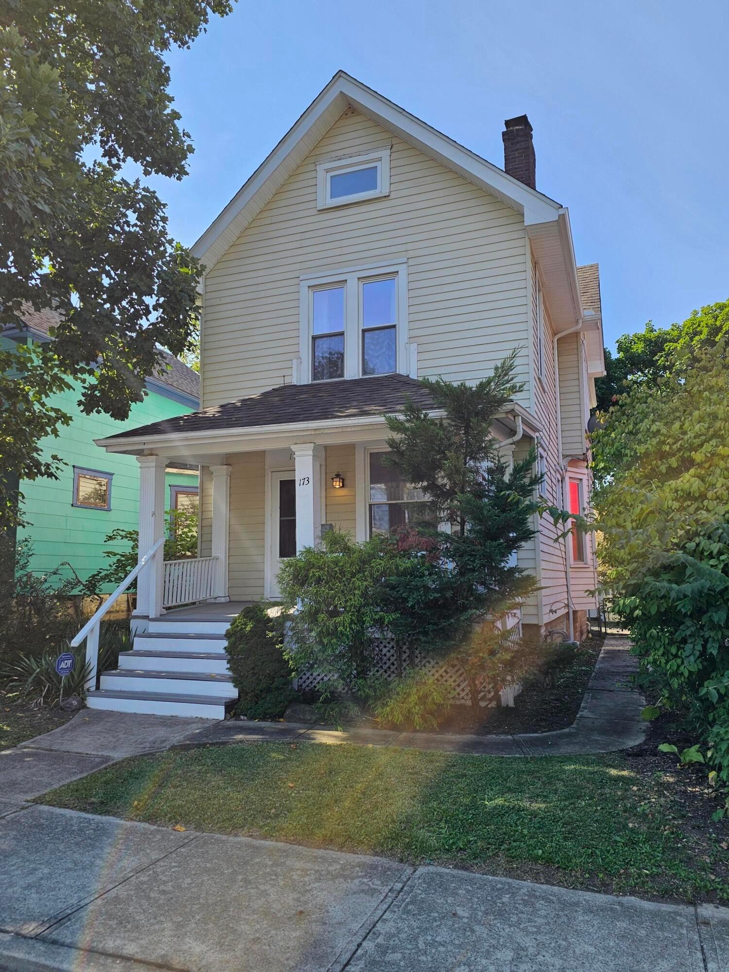 Photo 5 of 51 of 173 E Maynard Avenue house