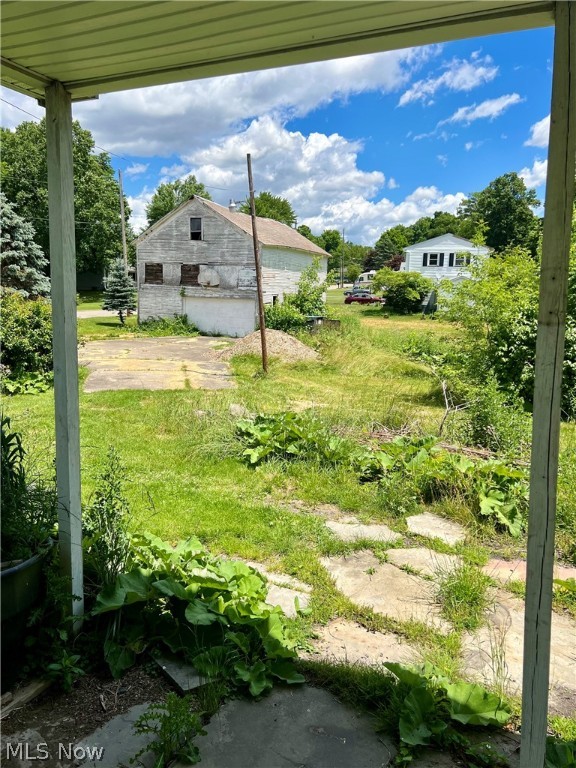 Photo 9 of 26 of 191 S Mecca Street house