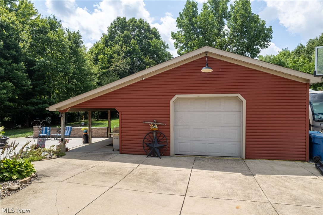 Photo 5 of 45 of 1404 Lockwood Road house