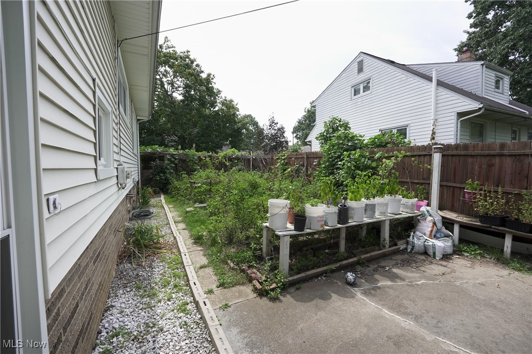 Photo 7 of 41 of 3420 Purdue Street house