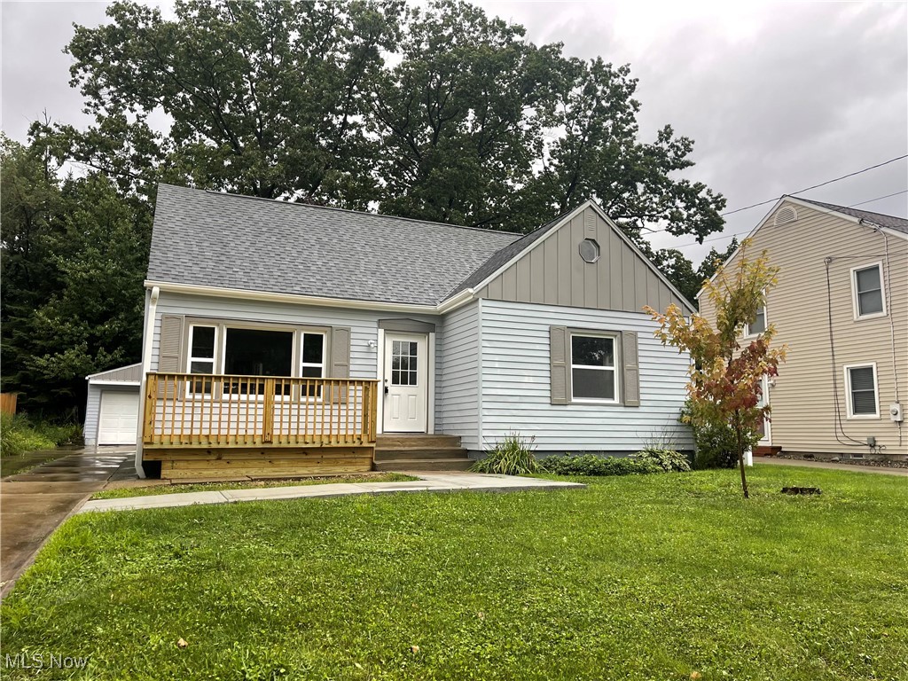 Photo 1 of 36 of 400 Lincoln Avenue house