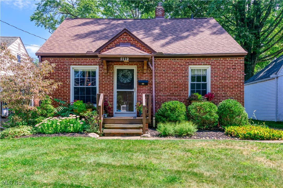 Photo 2 of 37 of 2119 7th Street house