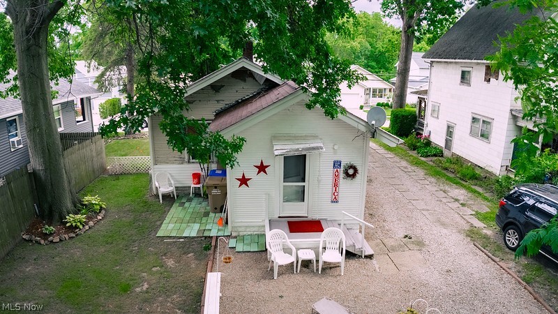 Photo 19 of 19 of 506 Grove Avenue house