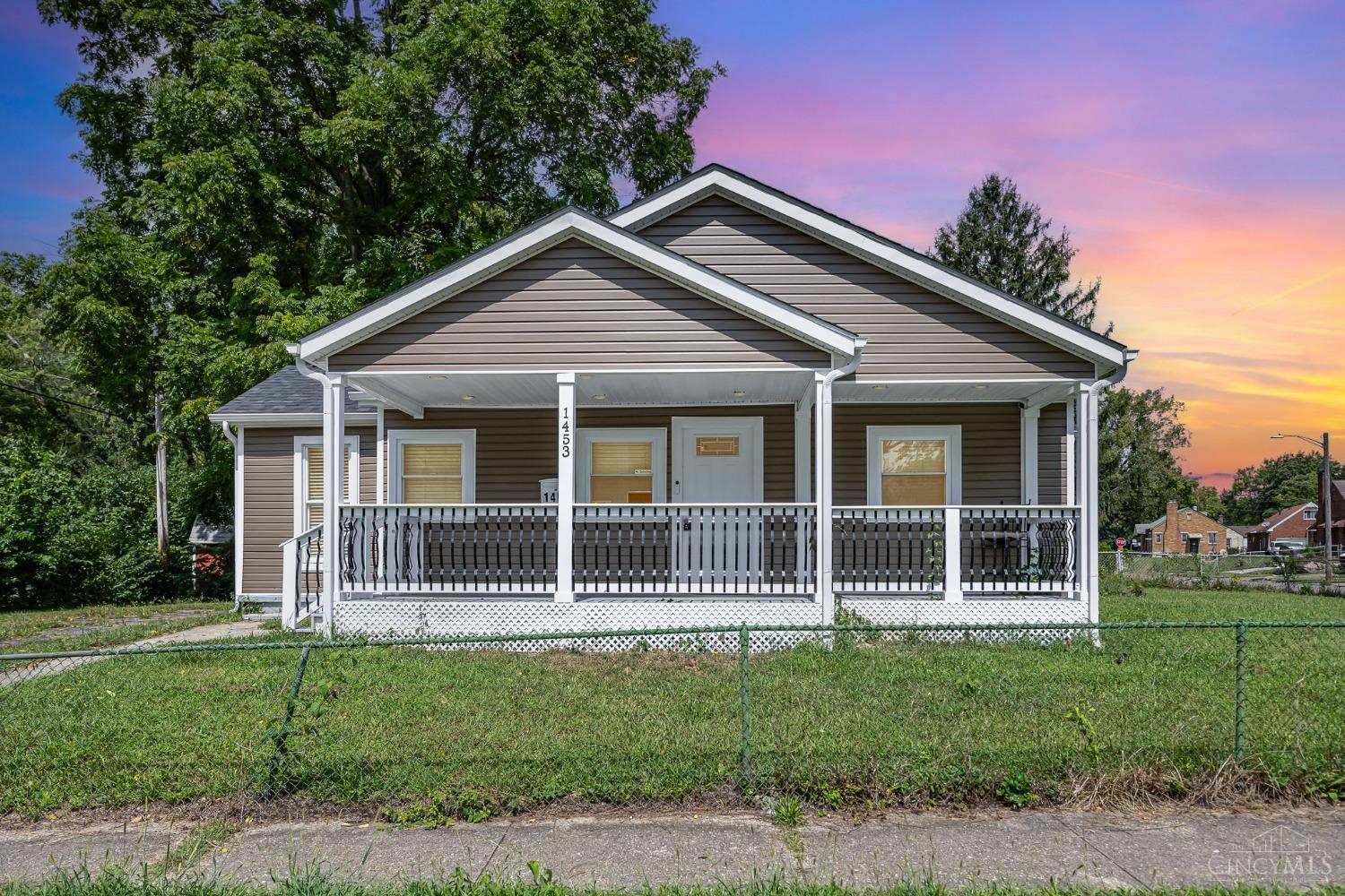 Photo 1 of 15 of 1453 Kingsley Avenue house