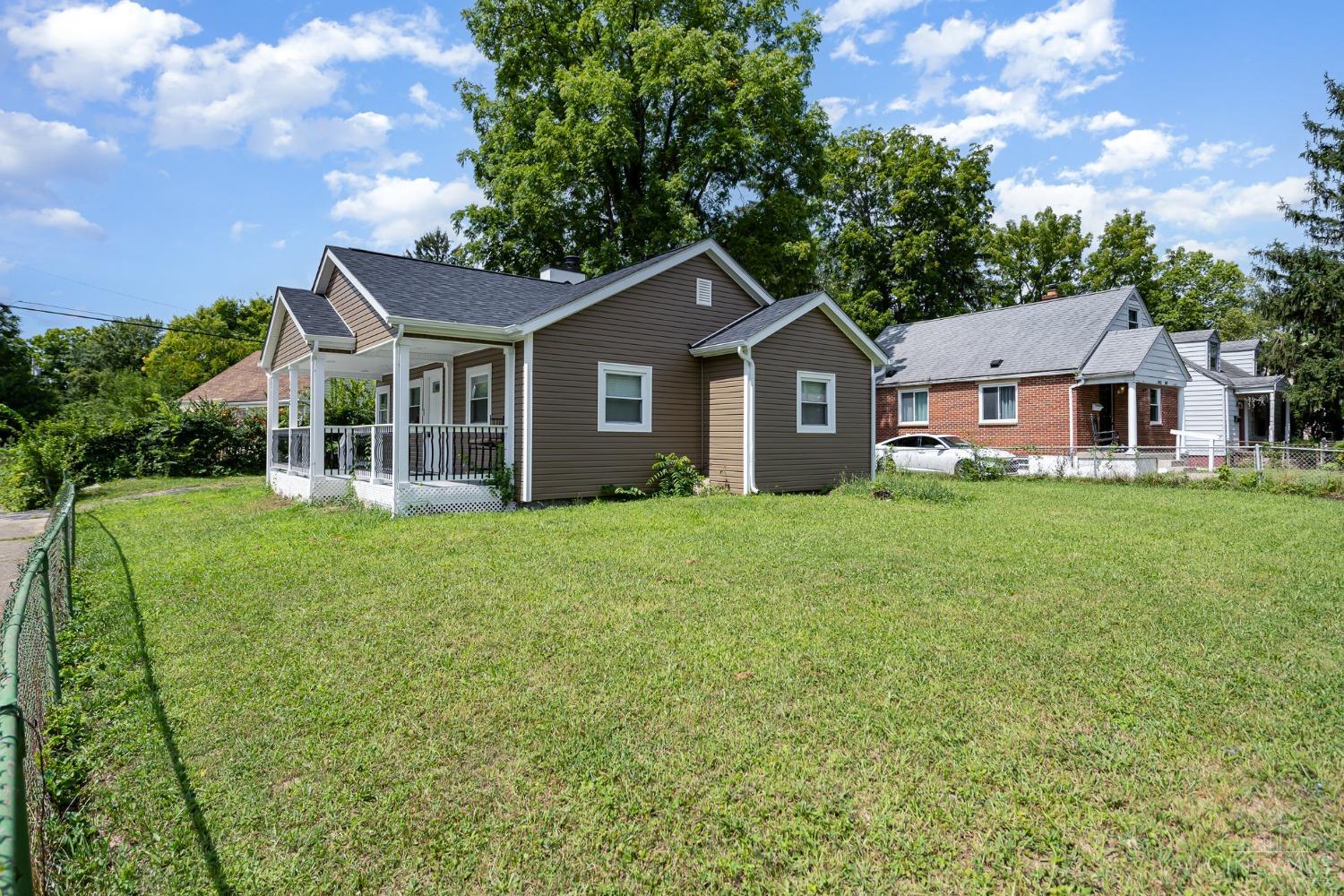 Photo 13 of 15 of 1453 Kingsley Avenue house